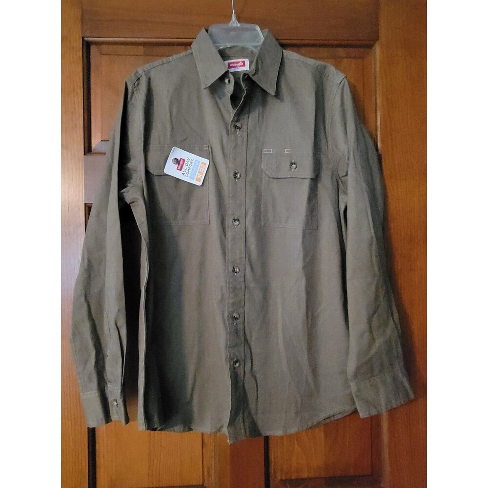 NEW Men's Small Wrangler Button Down Shirt